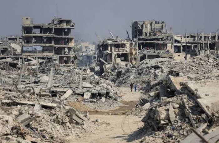 إخلاء مبان مهددة جراء حرب غزة