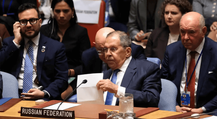 Lavrov Affirms No Ceasefire in Negotiations