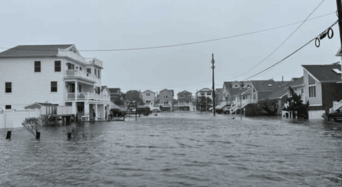 Northeastern US Faces Storm Power Outages