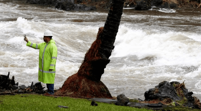 Hawaii braces for Hurricane Nolu