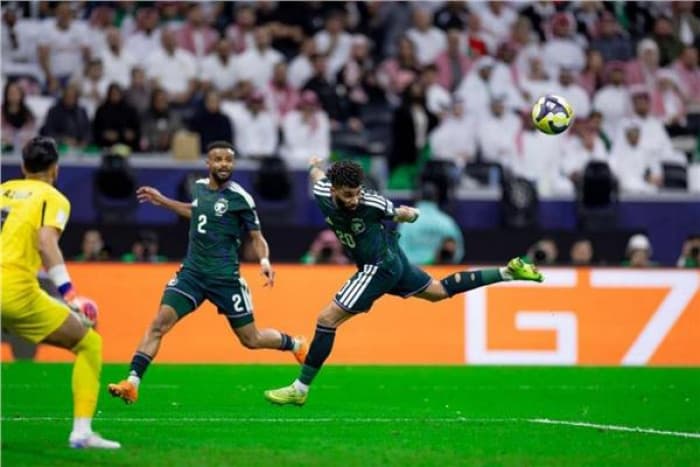 السعودية تتفوق على عمان بثلاثية في خليجي 27