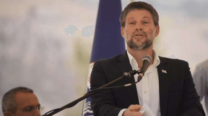 الخارجية الفلسطينية تحذر من تفكيك السلطة ردًا على سموتريتش