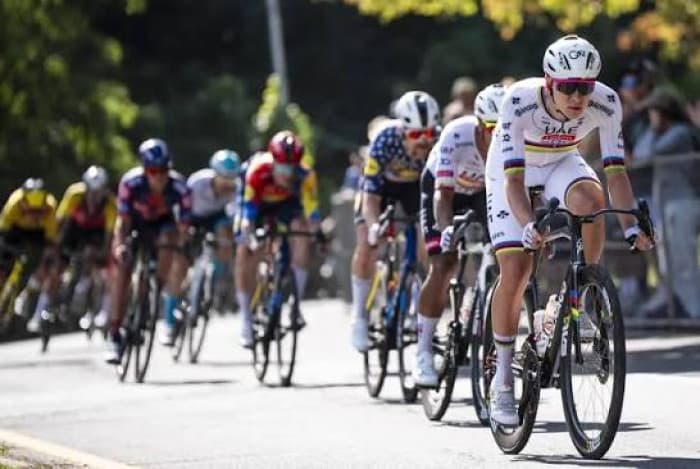 McNulty secures cycling world title
