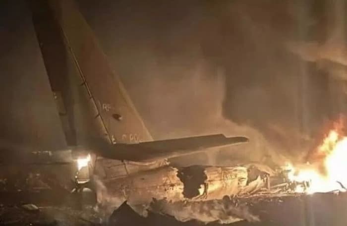 Russian TU-95 crashes in Amur
