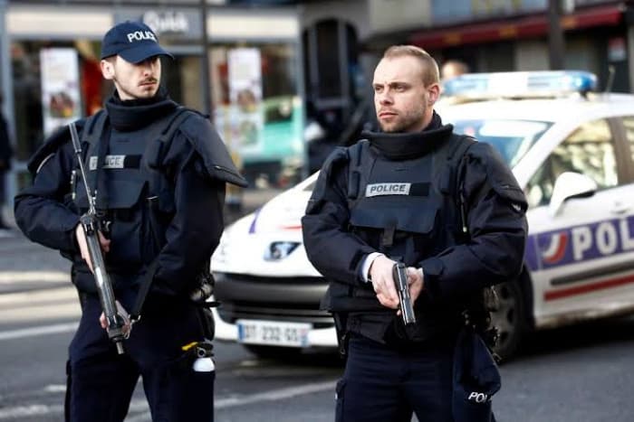 France detains 430 protesters