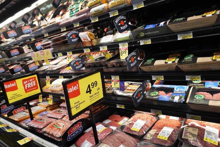 US consumer confidence drops again