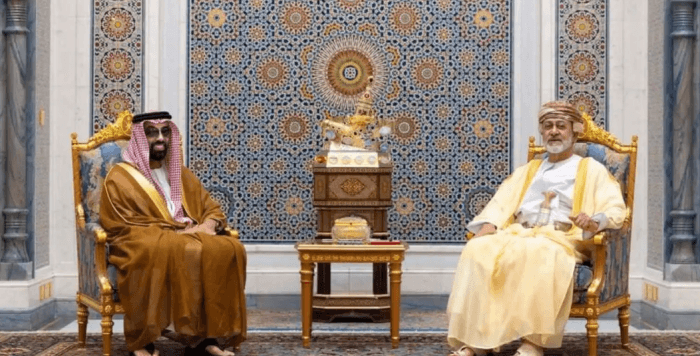 سلطان عُمان يستقبل طحنون بن زايد