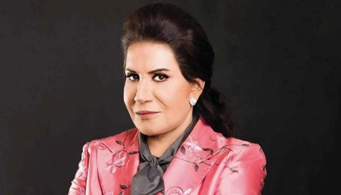 Souad Abdullah emotional on stage