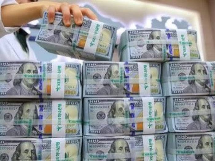 Iraq Gets New Cash Shipment