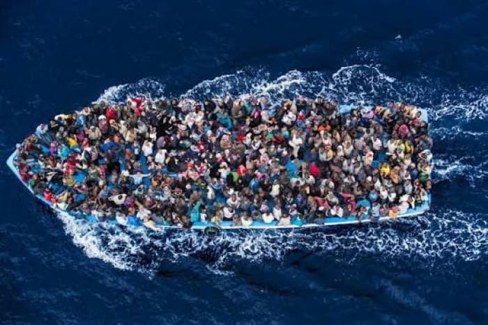 Greece suggests halting asylum in emergencies