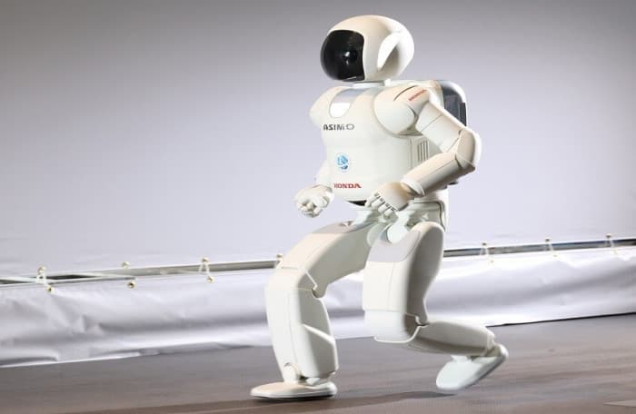 Human-like robot sales hit 7000 in 2025