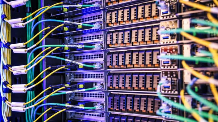 Data center processor demand boosts Intel and Arm