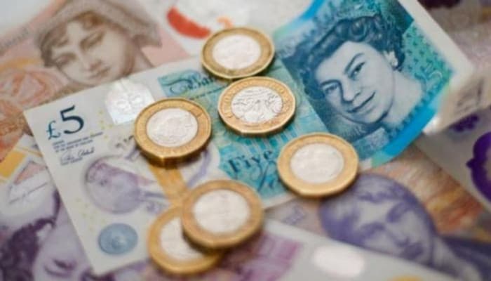 الخزانة البريطانية تختار 6 بنوك لإصدار سندات رقمية
