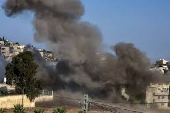 الجيش الإسرائيلي يدمّر منزل فلسطيني مشتبه بالتورط في مقتل مستوطن
