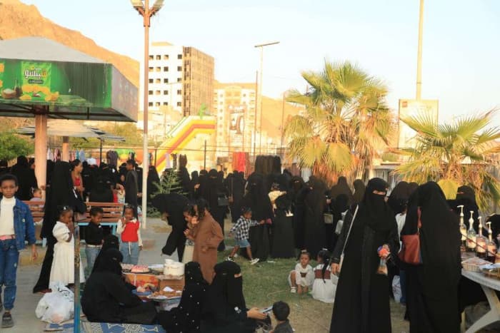 Hadramout hosts market for producing families