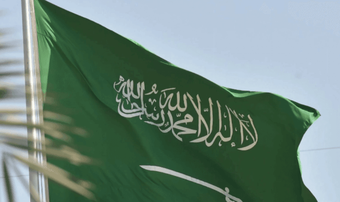السعودية تنصح المتضررين من تأخير الرحلات بالتواصل مع بعثاتها