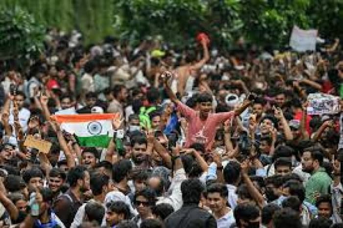 Indians protest for Electoral Chief resignation