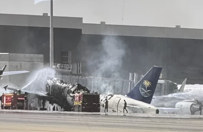 البرلمان المصري يرفض استهداف مطار الرياض