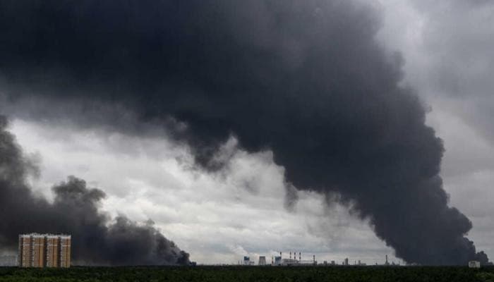 Trump urges Ukraine to cease attacks on Russian refineries for sanctions relief