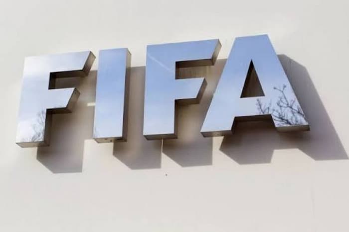 الفيفا يؤجل نهائيات الرياضات الإلكترونية في السعودية