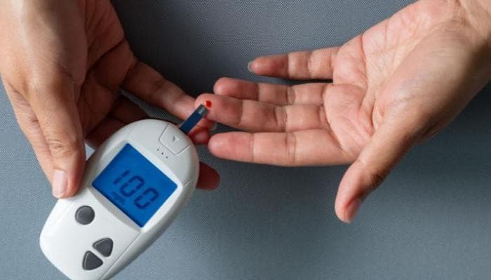 فوائد أجهزة مراقبة السكر لغير المستخدمين للأنسولين