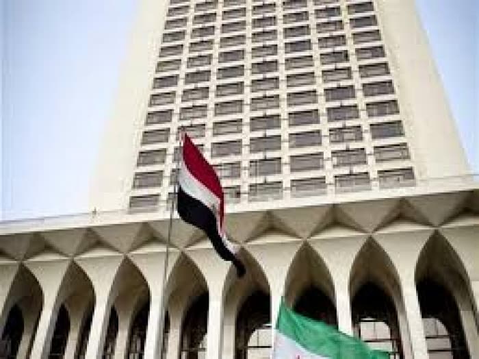 مصر تقترح حلا دبلوماسيا لليمن وبرلماني يناقش دعم السعودية