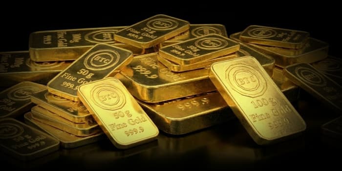 انخفاض الذهب إلى أدنى مستوى في شهرين