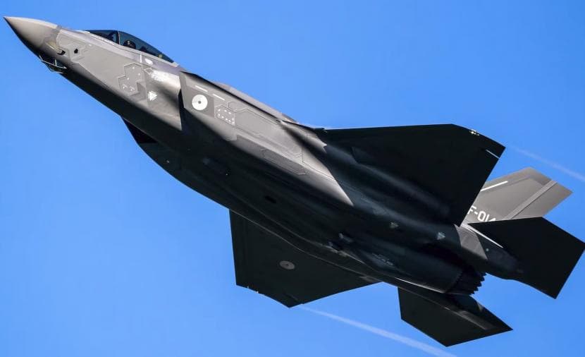 US considers strikes on Iranian energy sites