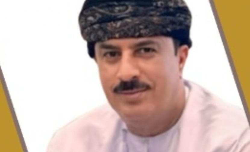 التعليم الاجتماعي باللغة العربية والإنجليزية