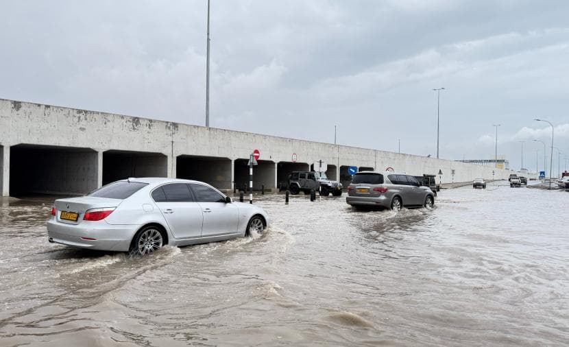 تكون سحب على جبال الحجر وفرص أمطار رعدية