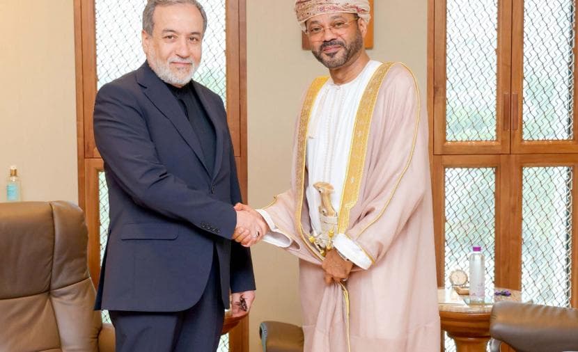 مباحثات عمانية إيرانية في مسقط حول حرية الملاحة في مضيق هرمز