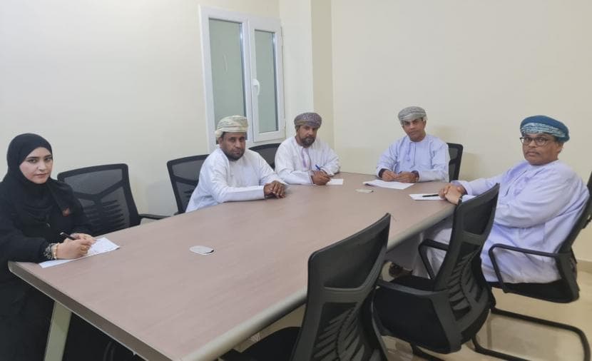 الصحفيون بجنوب الباطنة يعرضون إنجازاتهم