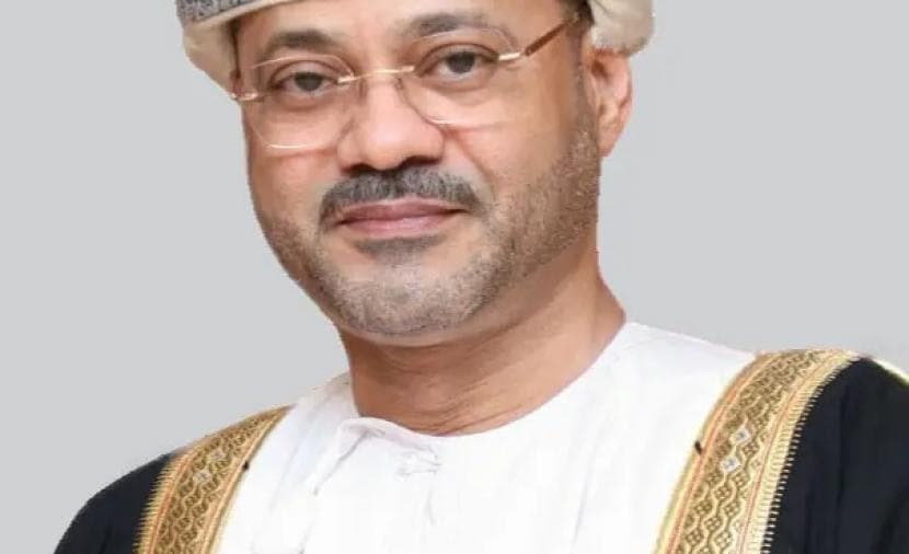 اتصالات عُمانية لتهدئة التوتر في هرمز