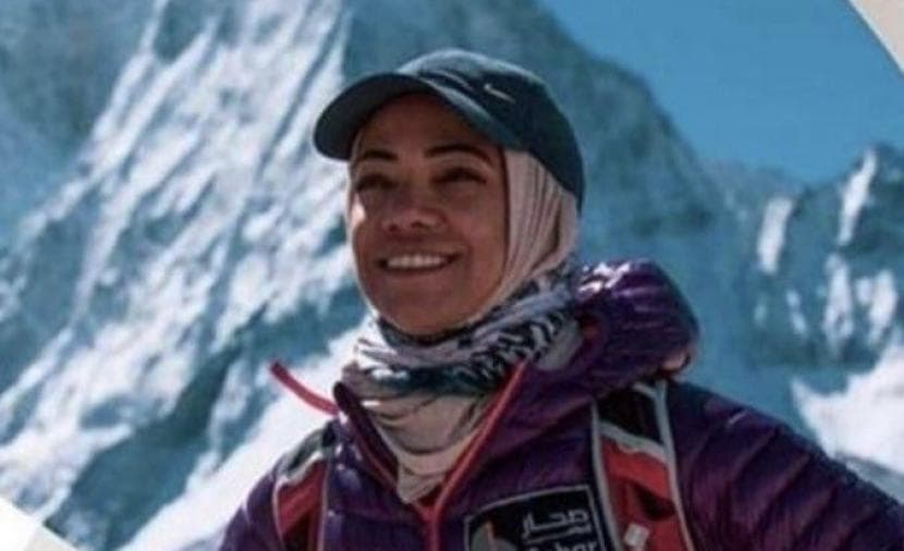 وفاة العُمانية نظيرة الحارثية في حادث ثلجي في باكستان
