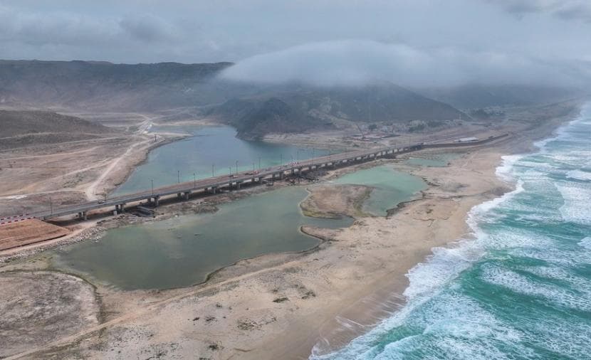 رسمياً.. افتتاح طريق وجسر المغسيل في ظفار