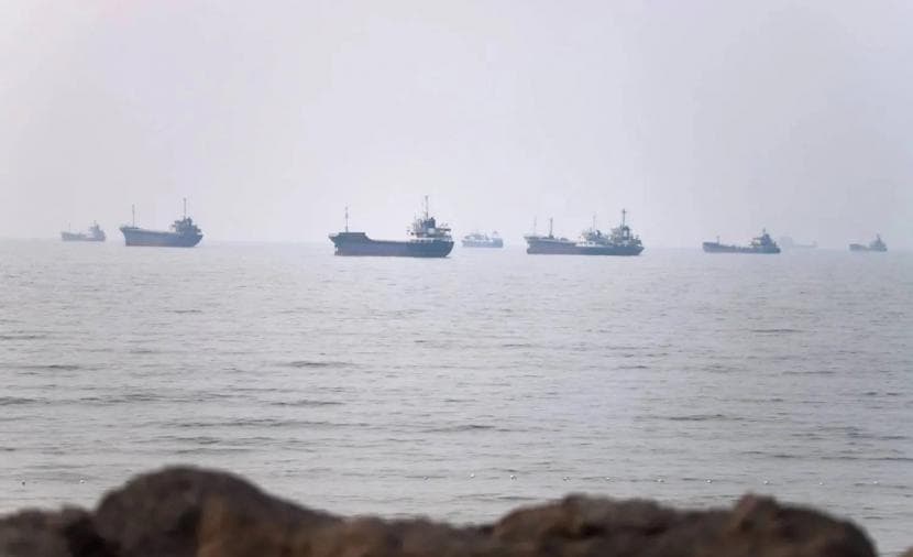 Oil rises over 3% amid uncertainty over Strait of Hormuz shipments