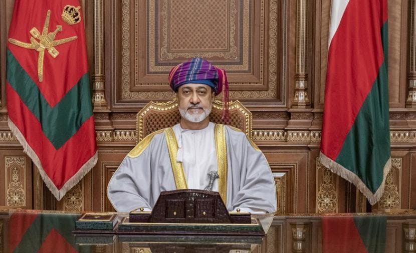 Sultan issues 10 Royal Decrees