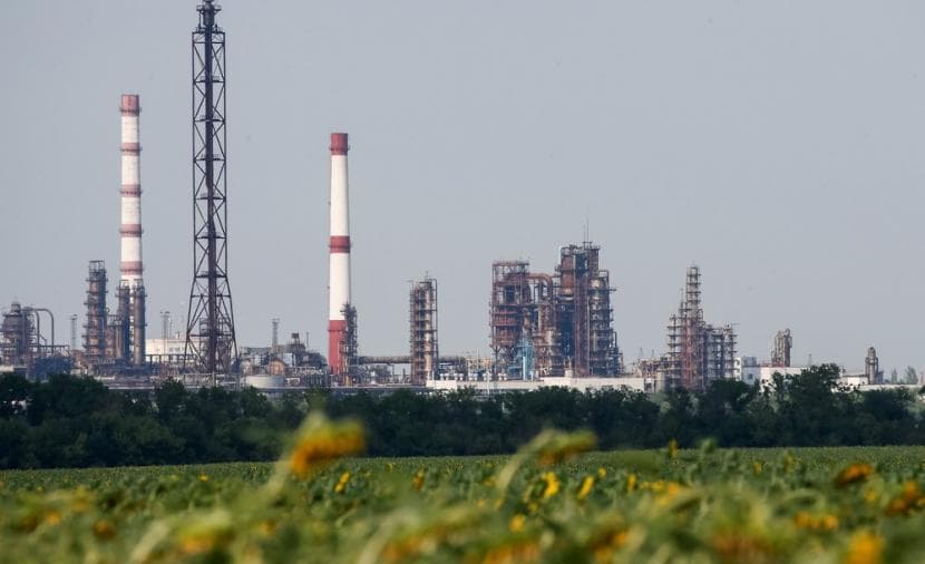 Oil Gains Amid US-Iran Deal Concerns