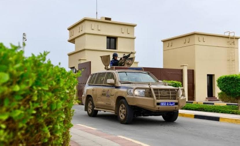 شرطة عُمان تصدر قرارين