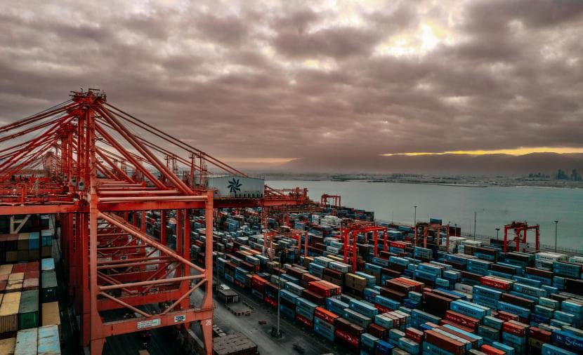 اقتصاد عمان يتوقع نمو 3.5% في 2026 و2027