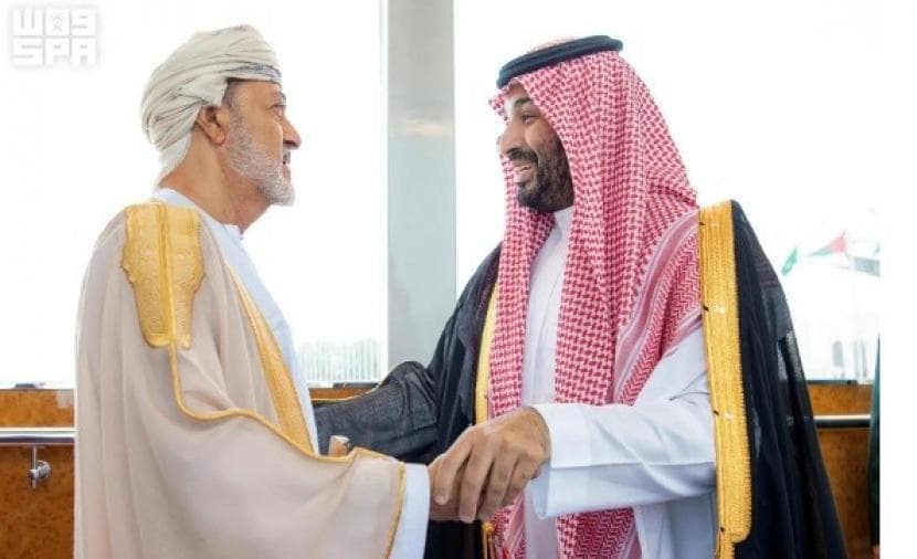 سلطان يتوجه إلى جدة