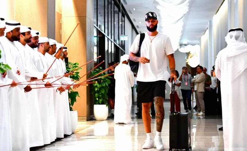 فرق كأس السوبر الأوروبي لكرة السلة تصل أبوظبي