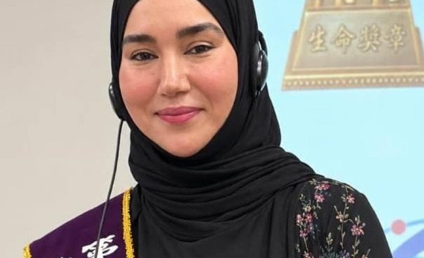 أنيسة الهوتية تفوز بجائزة نوبل للحياة
