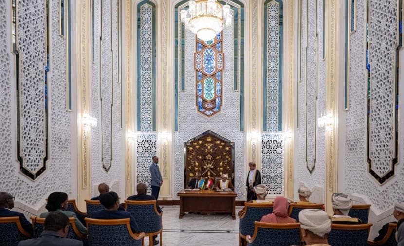 عمان ورواندا توقعان اتفاقيات ومذكرات