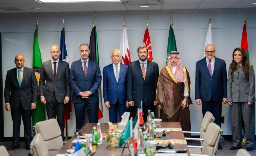 Oman Reviews Regional Issues with Switzerland and France in New York