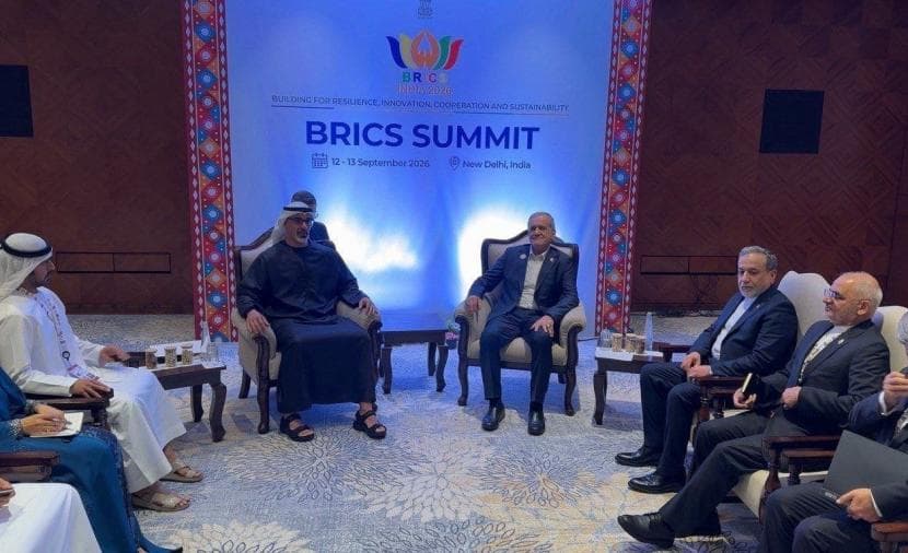 اجتماع بين الرئيس الإيراني وولي عهد أبوظبي في نيودلهي