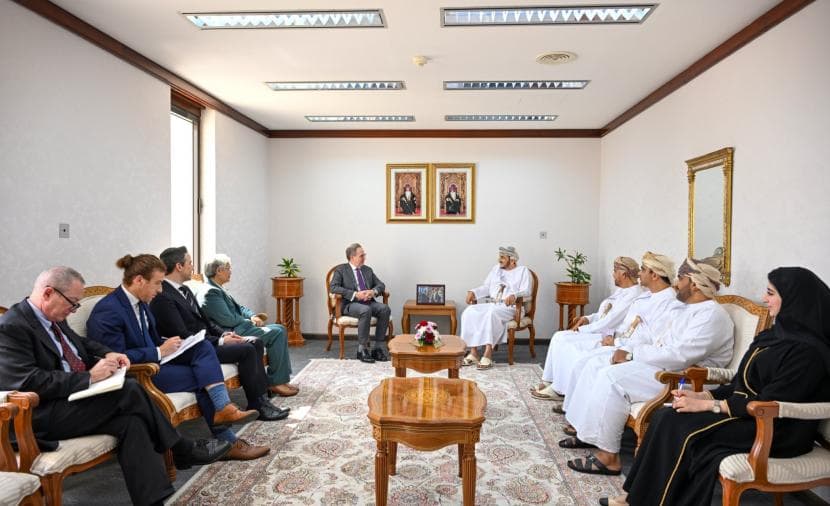 Oman and US review ties