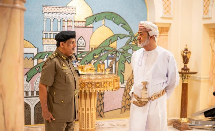 جلالة السلطان يطلق هوية الدفاع المدني
