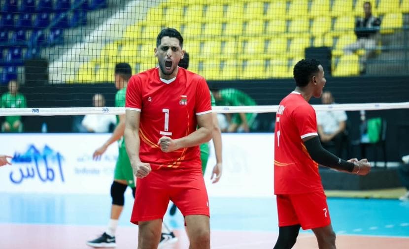 أحمر الطائرة يبدأ المشوار العربي بقوة