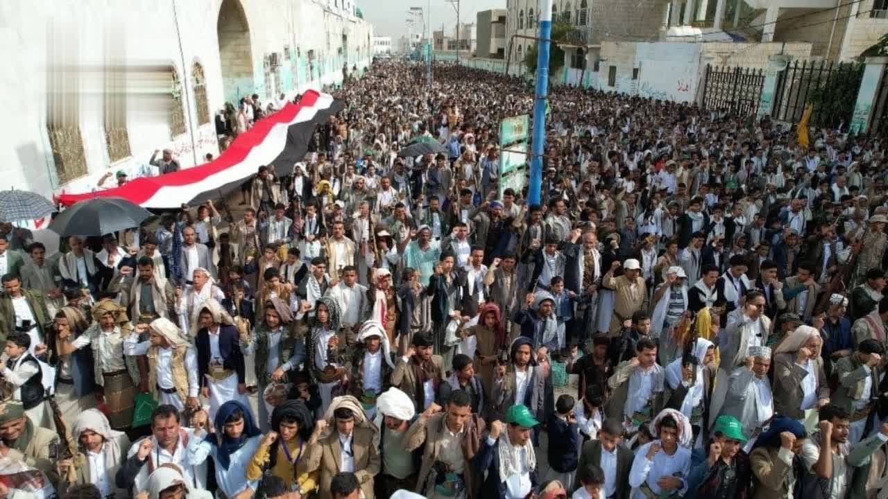 حشود جماهيرية في حجة تؤكد الجاهزية للرد على التصعيد السعودي